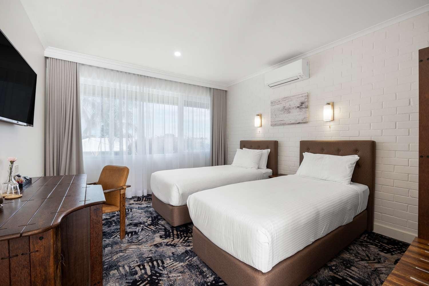 Best Western Adelaide Airport Exterior photo